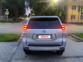 2012 Toyota Land Cruiser Prado 150 Series, серебристый, 2550000 рублей, вид 3