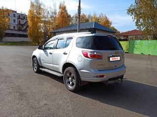 2014 Chevrolet TrailBlazer II, серебристый, 1800000 рублей, вид 4