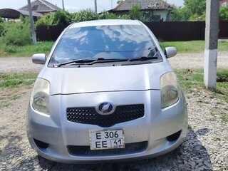 2005 Toyota Vitz II (XP90), серебристый, 465000 рублей, вид 1