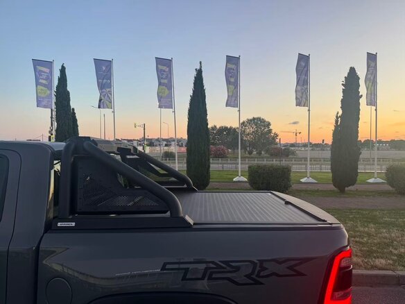 2023 Ram 1500 Crew Cab TRX V, серый, 14800000 рублей - вид 10