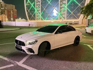 2021 Mercedes-Benz E-Класс 220 d V (W213, S213, C238) Рестайлинг, белый, 4000000 рублей, вид 2