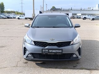 2021 Kia Rio IV Рестайлинг, серый, 1445000 рублей, вид 2