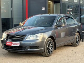 2010 Skoda Octavia II (A5) Рестайлинг, серый, 680000 рублей, вид 4