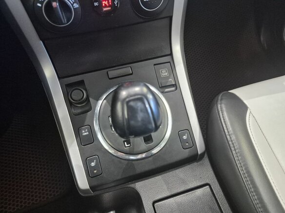 2010 Suzuki Grand Vitara II Рестайлинг, красный - вид 24