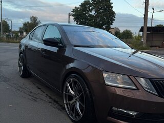 2017 Skoda Octavia III (A7) Рестайлинг, коричневый, 2200000 рублей, вид 2