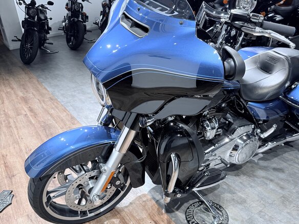 2018 Harley-Davidson Street Glide, синий, 1999000 рублей - вид 11