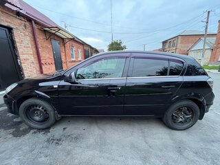 2010 Opel Astra H Рестайлинг, чёрный, 510000 рублей, вид 3
