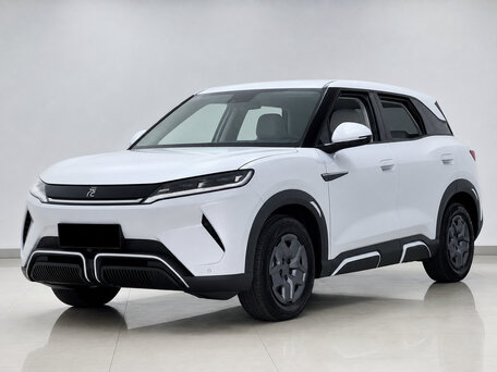 2025 BYD Yuan Up 45.12 kWh, серебристый, 1620000 рублей, вид 2