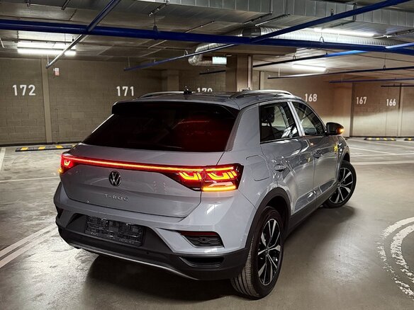 2026 Volkswagen T-Roc I Рестайлинг, белый, 2310000 рублей - вид 2