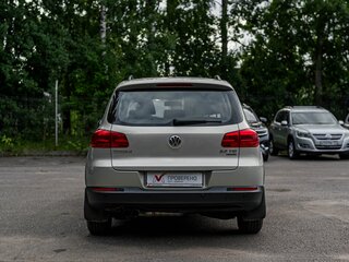 2013 Volkswagen Tiguan I Рестайлинг, серебристый, 1300000 рублей, вид 4
