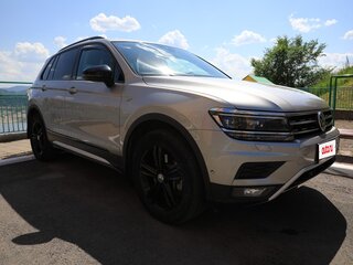 2019 Volkswagen Tiguan II, серебристый, 2900000 рублей, вид 1