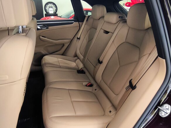 2026 Porsche Macan I Рестайлинг 2, красный, 14390000 рублей - вид 10
