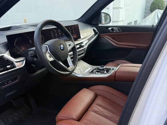 2023 BMW X7 40d I (G07) Рестайлинг, белый, 12900000 рублей - вид 5