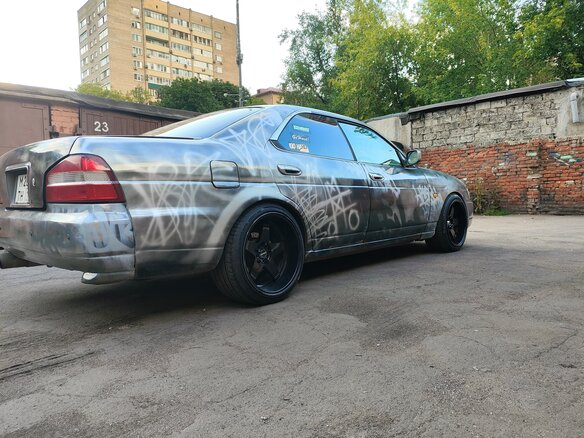 1998 Nissan Laurel VIII (C35), белый, 450000 рублей - вид 7
