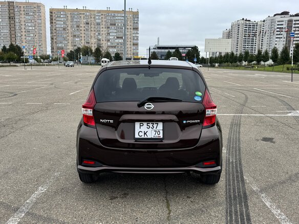 2019 Nissan Note e-Power II Рестайлинг, коричневый, 1537000 рублей - вид 3