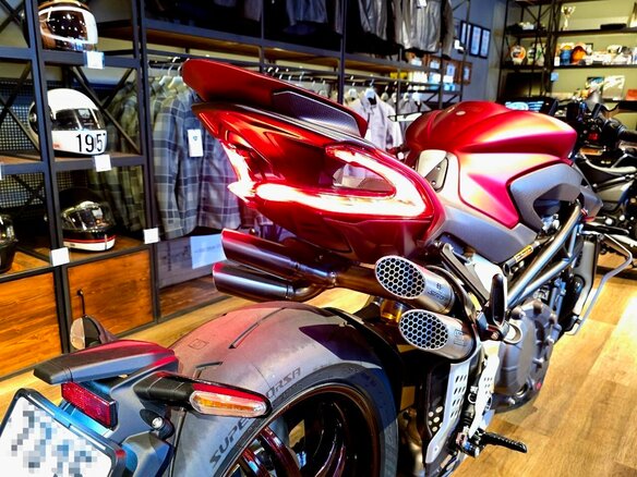 2019 MV Agusta Brutale 1000, красный, 3290000 рублей - вид 3