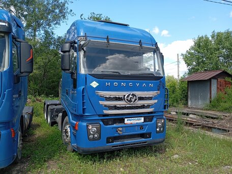 2023 IVECO-Hongyan 6x4 (CQ4256), синий, 3395600 рублей, вид 2