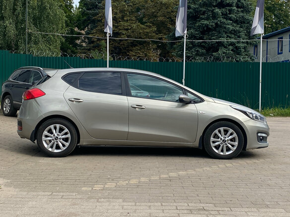 2016 Kia Ceed II Рестайлинг, серебристый, 1239000 рублей - вид 7