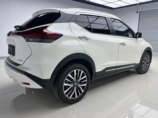 2022 Nissan Kicks I Рестайлинг, белый, 1600000 рублей, вид 4