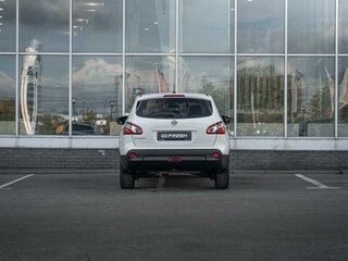 2011 Nissan Qashqai I Рестайлинг, белый, 718000 рублей, вид 4