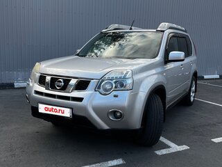 2011 Nissan X-Trail II Рестайлинг, серебристый, 1200000 рублей, вид 1