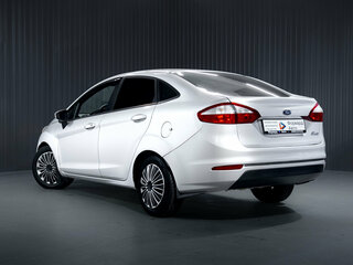 2016 Ford Fiesta Mk6 Рестайлинг, серебристый, 699000 рублей, вид 5