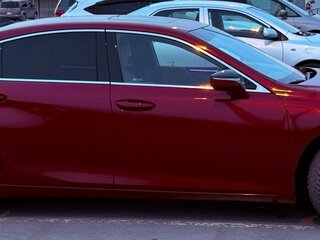 2021 Lexus ES 250 VII Рестайлинг, красный, 3900000 рублей, вид 5