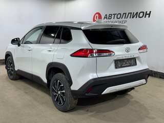 2022 Toyota Corolla Cross I, белый, 2199000 рублей, вид 3