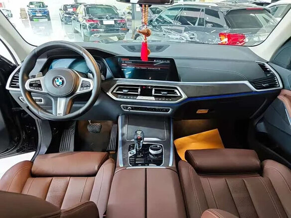 2022 BMW X5 30i IV (G05/G18), чёрный, 6350000 рублей - вид 7