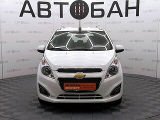 2022 Chevrolet Spark III (M300) Рестайлинг, белый, 1090000 рублей, вид 2