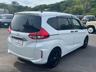 2022 Honda Freed II Рестайлинг, белый, 1190000 рублей, вид 5