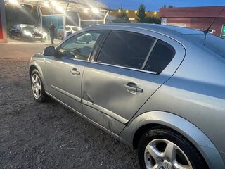 2012 Opel Astra H Рестайлинг, серый, 300000 рублей, вид 3