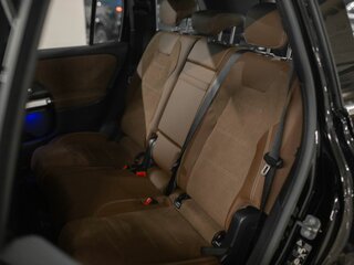 2025 Mercedes-Benz GLB 250 I (X247) Рестайлинг, чёрный, 7280000 рублей, вид 3