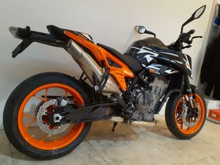 2026 KTM 890 Duke GP, чёрный, 899000 рублей, вид 4