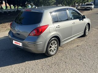 2010 Nissan Tiida I Рестайлинг, серебристый, 620000 рублей, вид 3