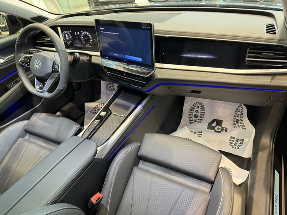 2025 Volkswagen Passat (North America and China) Pro I, чёрный - вид 15