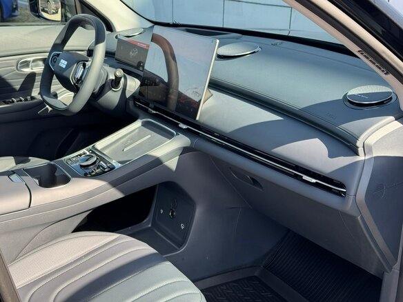 2026 Geely EX5 Гибрид EM-i, чёрный - вид 12