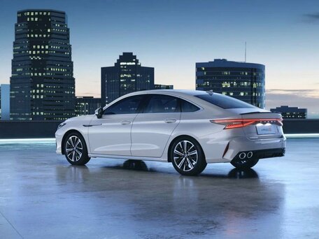 2025 Chery Arrizo 8, белый, 3275000 рублей, вид 2