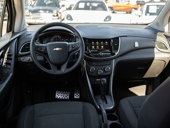 2022 Chevrolet Trax I Рестайлинг, серый, 1480000 рублей - вид 5