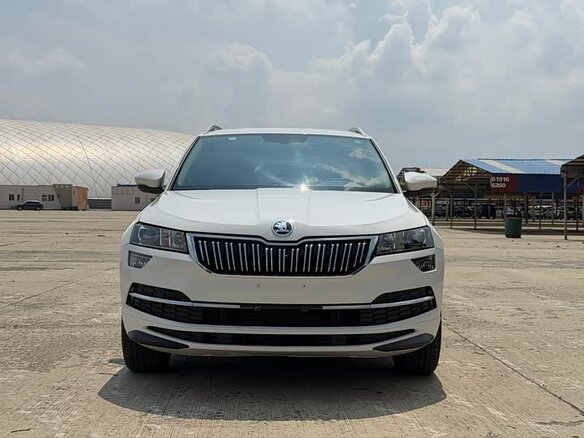 2022 Skoda Karoq DSG7 I, белый, 1950000 рублей - вид 1