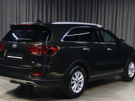 2020 Kia Sorento III Prime Рестайлинг, коричневый, 2149000 рублей, вид 2