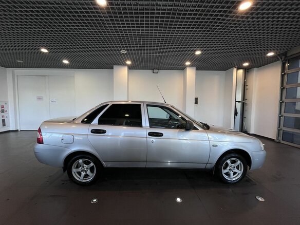 2011 Lada (ВАЗ) Priora I, серебристый, 195000 рублей - вид 1