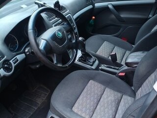 2010 Skoda Octavia II (A5) Рестайлинг, пурпурный, 500000 рублей, вид 5