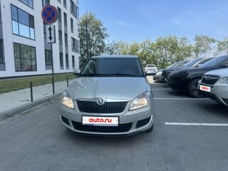 2013 Skoda Fabia II Рестайлинг, золотистый, 565000 рублей, вид 2
