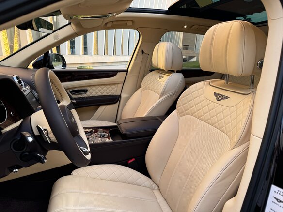 2016 Bentley Bentayga I, коричневый, 8700000 рублей - вид 20