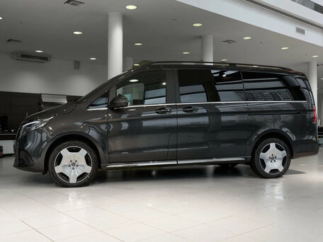 2026 Mercedes-Benz V-Класс Long 300 d длинный III (W447) Рестайлинг 2, чёрный, 11470000 рублей, вид 3