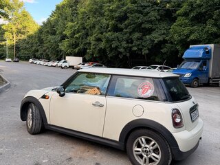 2012 Mini Hatch One II (R56) Рестайлинг, белый, 550000 рублей, вид 3