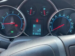 2013 Chevrolet Cruze I Рестайлинг, белый, 700000 рублей, вид 4