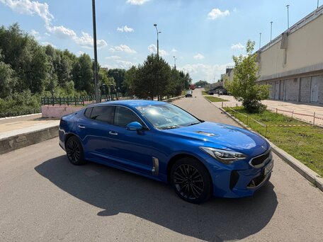2019 Kia Stinger I, синий, 2020000 рублей, вид 3
