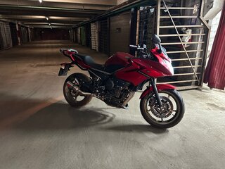 2011 Yamaha XJ6 (FZ6R), красный, 420000 рублей, вид 3